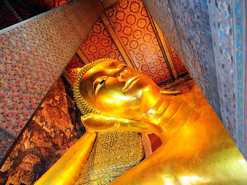 Wat Pho (Temple of the Reclining Buddha)